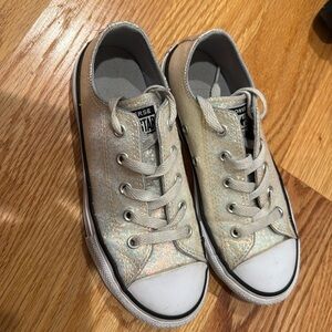Girls sparkly converse sneakers!